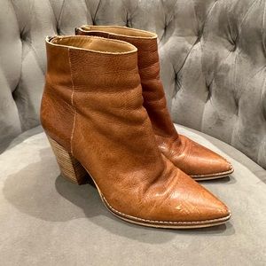 LUCKY BRAND Adalan Ankle Bootie Size 9.5 Cognac Brown Leather